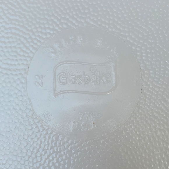 Vintage Glasbake Square 8" Green Flower Bakeware - Picture 5 of 5